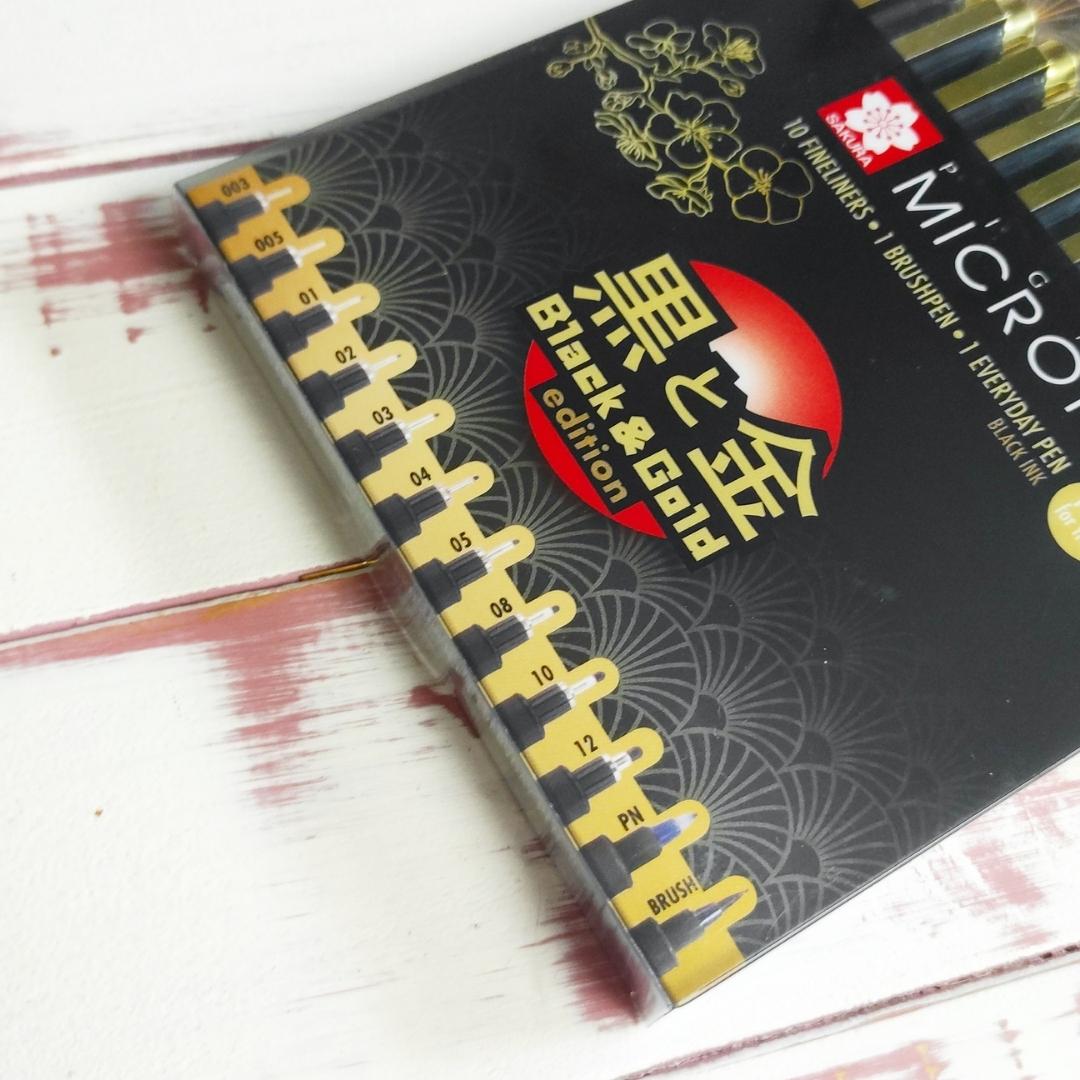 Sakura Pigma Micron Fineliner schwarz - limitierte Black & Gold Edition