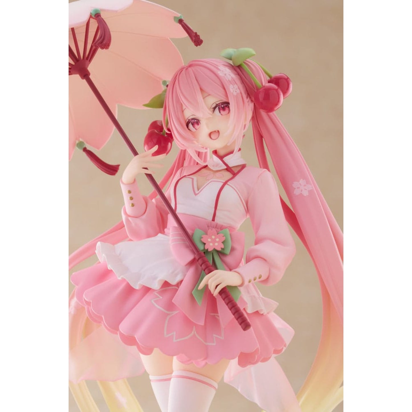 Hatsune Miku AMP+ PVC Statue – Newly Written Sakura Miku Sakura Dress Ver. | TAITO 21 cm