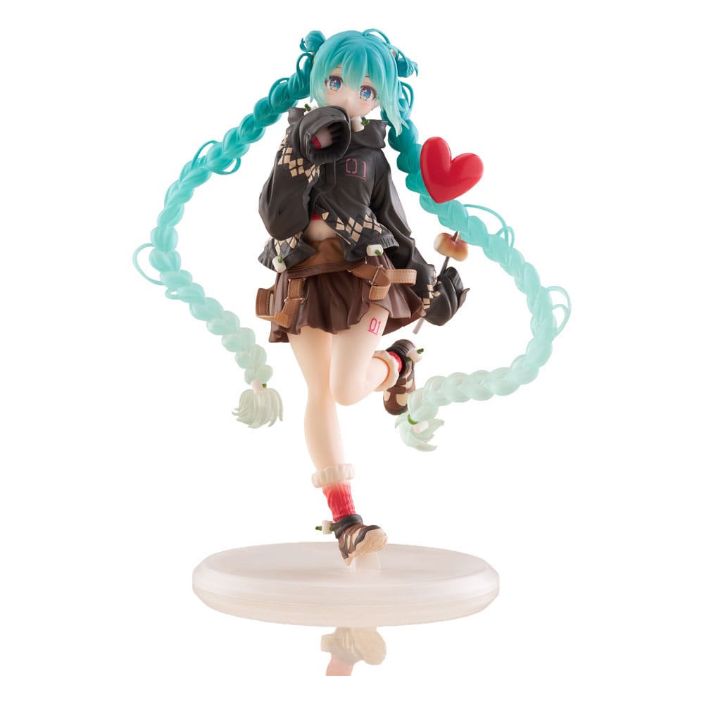Hatsune Miku PVC Statue – Fashion Outdoor Ver. | TAITO 18 cm