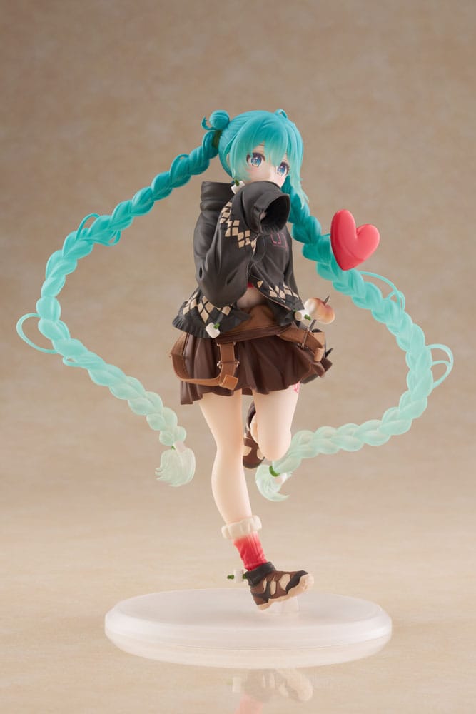 Hatsune Miku PVC Statue – Fashion Outdoor Ver. | TAITO 18 cm