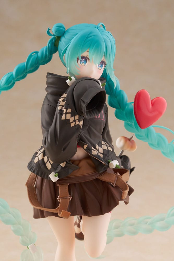 Hatsune Miku PVC Statue – Fashion Outdoor Ver. | TAITO 18 cm