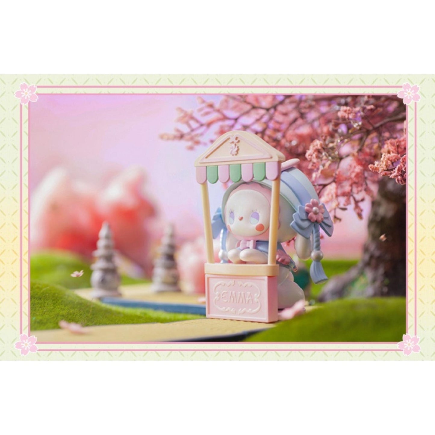 EMMA Unexplored Forest Cherry Blossom Viewing Series: Einzelfigur G