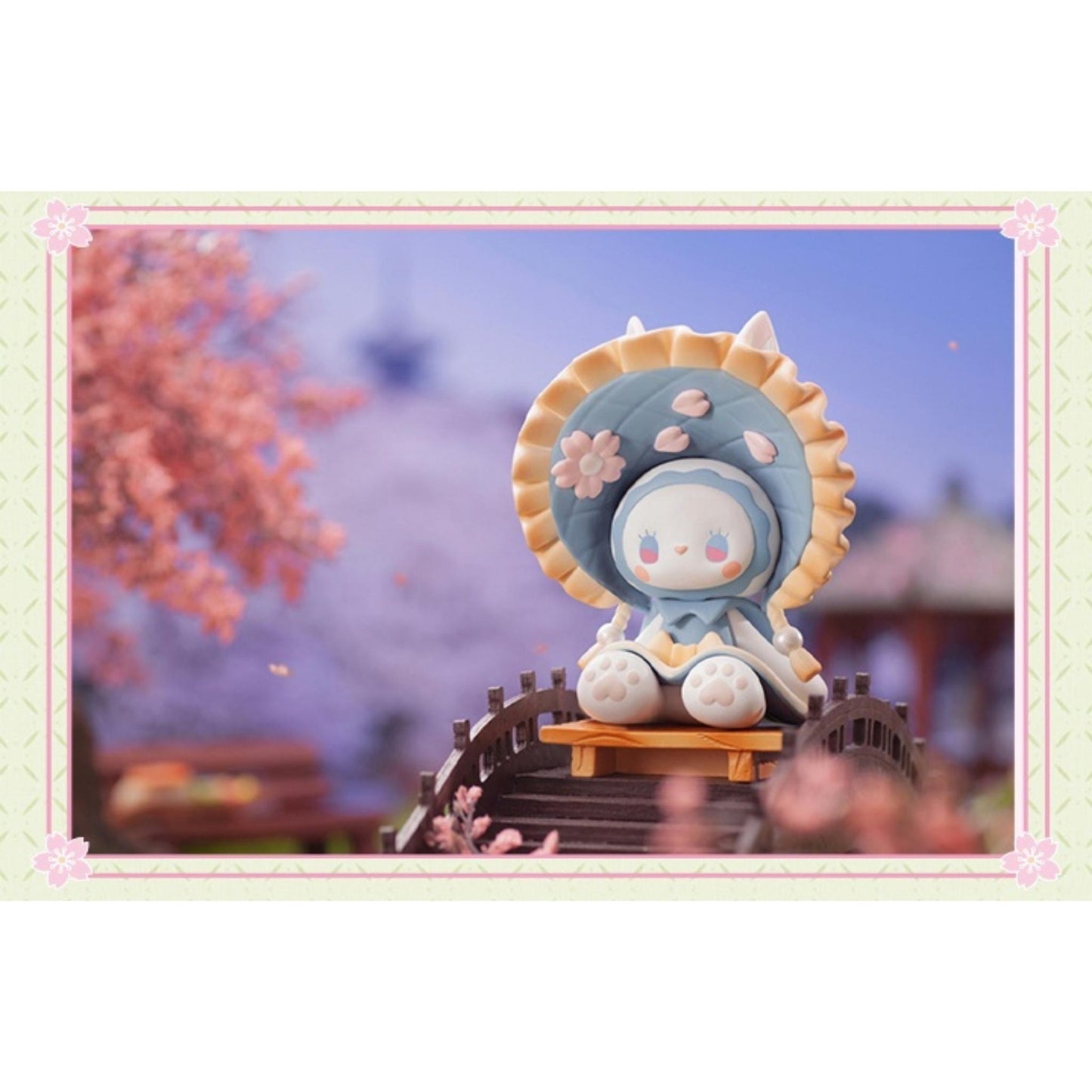 EMMA Unexplored Forest Cherry Blossom Viewing Series: Einzelfigur B